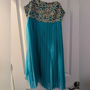Turquoise and Gold Lace Lilly Pulitzer dress size 2